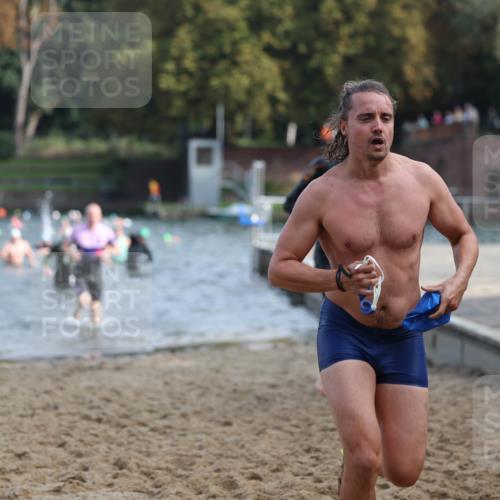 13.09.2026 - Stadtparktriathlon Mo-Foto http://msf.ph/oto/10256426 13.09.2026 10:51:14 Schwimmen 611, 621, 634, 635, 670, 683, 708, 1799 meine-sportfotos.de