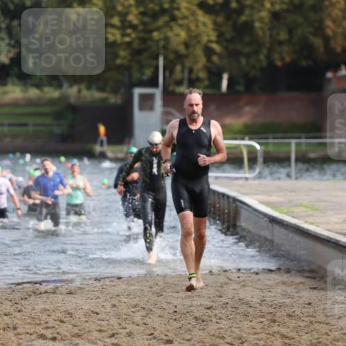 13.09.2026 - Stadtparktriathlon Mo-Foto http://msf.ph/oto/10256452 13.09.2026 10:51:23 Schwimmen 598, 600, 619, 632, 634, 635, 639, 640, 679, 683, 696 meine-sportfotos.de