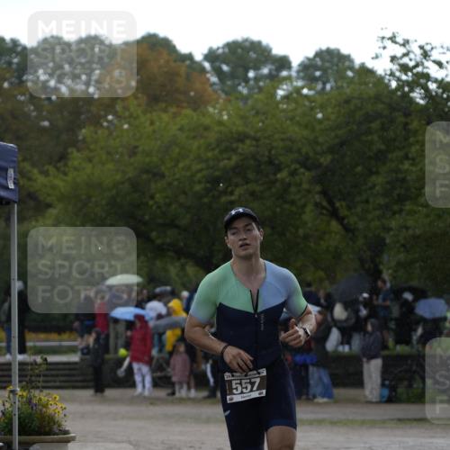 13.09.2026 - Stadtparktriathlon Patografie http://msf.ph/oto/10256478 13.09.2026 11:41:56 Ziel 557 meine-sportfotos.de