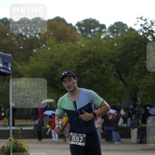 13.09.2026 - Stadtparktriathlon Patografie http://msf.ph/oto/10256482 13.09.2026 11:41:56 Ziel 557 meine-sportfotos.de