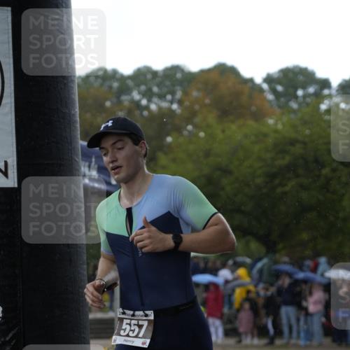 13.09.2026 - Stadtparktriathlon Patografie http://msf.ph/oto/10256485 13.09.2026 11:41:57 Ziel 546, 557 meine-sportfotos.de
