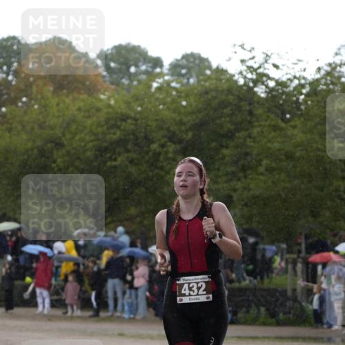 13.09.2026 - Stadtparktriathlon Patografie http://msf.ph/oto/10256507 13.09.2026 11:42:14 Ziel 432, 777 meine-sportfotos.de