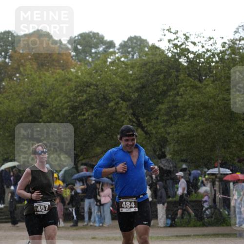 13.09.2026 - Stadtparktriathlon Patografie http://msf.ph/oto/10256519 13.09.2026 11:42:28 Ziel 457, 484 meine-sportfotos.de
