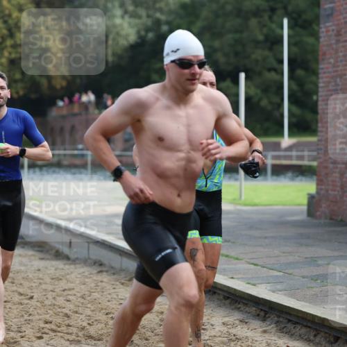13.09.2026 - Stadtparktriathlon Mo-Foto http://msf.ph/oto/10256521 13.09.2026 10:51:35 Schwimmen 595, 598, 600, 603, 619, 632, 633, 639, 640, 656, 660, 671, 696, 702 meine-sportfotos.de