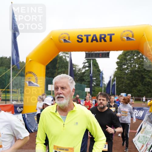 13.09.2026 - Airport Race Dennis Weichert http://msf.ph/oto/10256523 13.09.2026 10:01:30 Laufen  meine-sportfotos.de