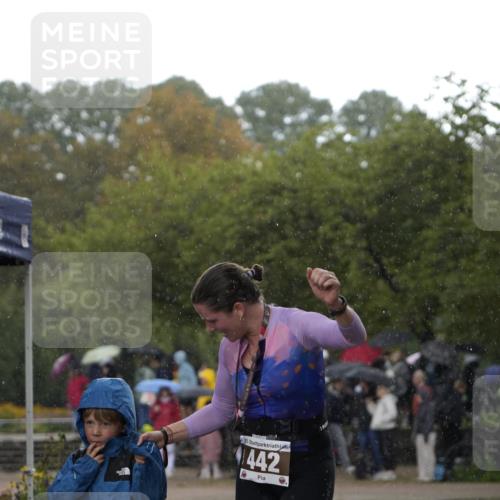 13.09.2026 - Stadtparktriathlon Patografie http://msf.ph/oto/10256546 13.09.2026 11:42:50 Ziel  meine-sportfotos.de