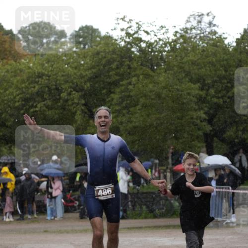 13.09.2026 - Stadtparktriathlon Patografie http://msf.ph/oto/10256564 13.09.2026 11:43:17 Ziel 445, 486 meine-sportfotos.de