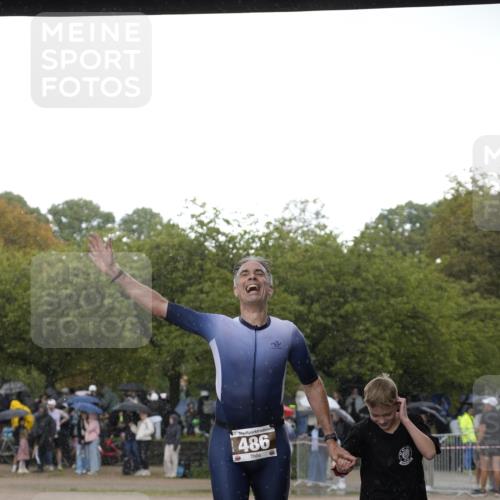 13.09.2026 - Stadtparktriathlon Patografie http://msf.ph/oto/10256572 13.09.2026 11:43:18 Ziel 445, 486 meine-sportfotos.de