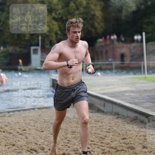 13.09.2026 - Stadtparktriathlon Mo-Foto http://msf.ph/oto/10256655 13.09.2026 10:51:58 Schwimmen 605, 629, 646, 664, 686, 1797 meine-sportfotos.de