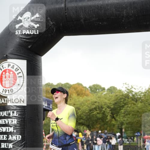 13.09.2026 - Stadtparktriathlon Patografie http://msf.ph/oto/10256657 13.09.2026 11:46:13 Ziel 416 meine-sportfotos.de