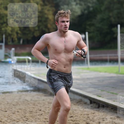 13.09.2026 - Stadtparktriathlon Mo-Foto http://msf.ph/oto/10256658 13.09.2026 10:51:58 Schwimmen 605, 629, 646, 664, 686, 1797 meine-sportfotos.de