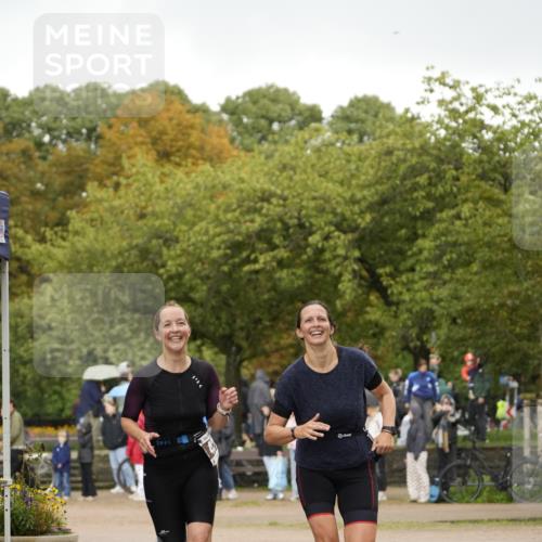 13.09.2026 - Stadtparktriathlon Patografie http://msf.ph/oto/10256678 13.09.2026 11:46:43 Ziel 357, 363, 428 meine-sportfotos.de