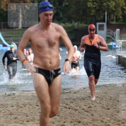 13.09.2026 - Stadtparktriathlon Mo-Foto http://msf.ph/oto/10256683 13.09.2026 10:52:09 Schwimmen 590, 597, 599, 605, 678, 1797 meine-sportfotos.de