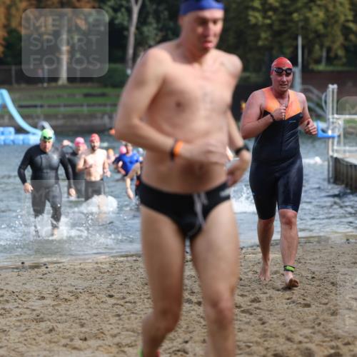 13.09.2026 - Stadtparktriathlon Mo-Foto http://msf.ph/oto/10256685 13.09.2026 10:52:09 Schwimmen 590, 597, 599, 605, 678, 1797 meine-sportfotos.de