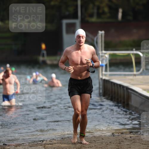 13.09.2026 - Stadtparktriathlon Mo-Foto http://msf.ph/oto/10256705 13.09.2026 10:52:14 Schwimmen 590, 597, 599, 605, 668, 676, 678 meine-sportfotos.de