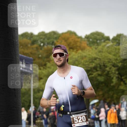 13.09.2026 - Stadtparktriathlon Patografie http://msf.ph/oto/10256709 13.09.2026 11:47:32 Ziel 456, 520 meine-sportfotos.de