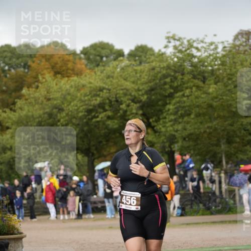 13.09.2026 - Stadtparktriathlon Patografie http://msf.ph/oto/10256711 13.09.2026 11:47:37 Ziel 456, 520 meine-sportfotos.de