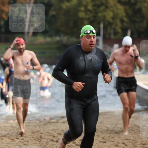 13.09.2026 - Stadtparktriathlon Mo-Foto http://msf.ph/oto/10256718 13.09.2026 10:52:16 Schwimmen 590, 597, 599, 605, 668, 676, 678 meine-sportfotos.de