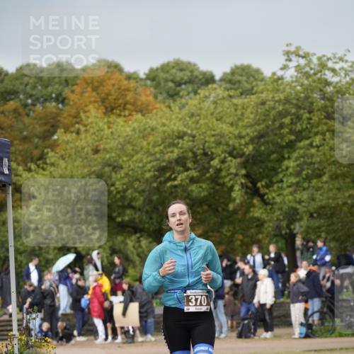 13.09.2026 - Stadtparktriathlon Patografie http://msf.ph/oto/10256735 13.09.2026 11:48:41 Ziel 370, 671 meine-sportfotos.de