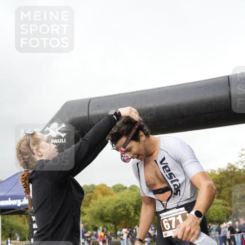 13.09.2026 - Stadtparktriathlon Patografie http://msf.ph/oto/10256750 13.09.2026 11:48:49 Ziel 370, 470, 671 meine-sportfotos.de