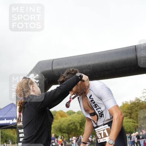 13.09.2026 - Stadtparktriathlon Patografie http://msf.ph/oto/10256754 13.09.2026 11:48:50 Ziel 370, 470, 671 meine-sportfotos.de