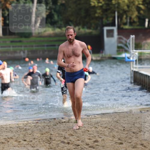 13.09.2026 - Stadtparktriathlon Mo-Foto http://msf.ph/oto/10256788 13.09.2026 10:52:27 Schwimmen 599, 649, 662, 668, 674, 676, 677, 684, 707 meine-sportfotos.de