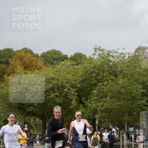 13.09.2026 - Stadtparktriathlon Patografie http://msf.ph/oto/10256837 13.09.2026 11:52:03 Ziel 481, 482, 506, 556 meine-sportfotos.de