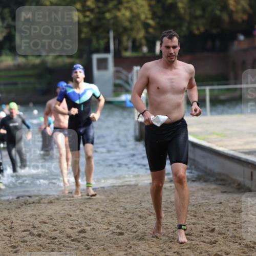 13.09.2026 - Stadtparktriathlon Mo-Foto http://msf.ph/oto/10256847 13.09.2026 10:52:37 Schwimmen 601, 626, 647, 649, 662, 677, 687, 707 meine-sportfotos.de