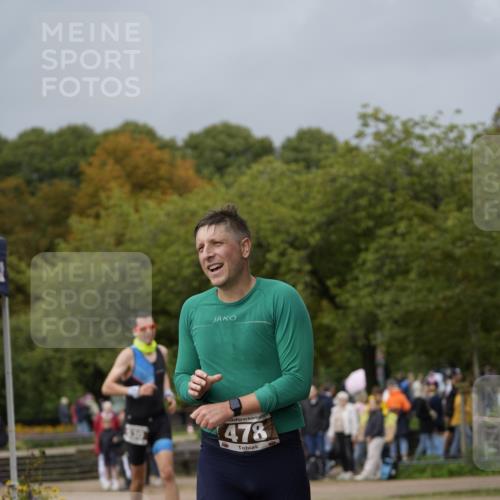 13.09.2026 - Stadtparktriathlon Patografie http://msf.ph/oto/10256854 13.09.2026 11:52:24 Ziel 478, 530 meine-sportfotos.de