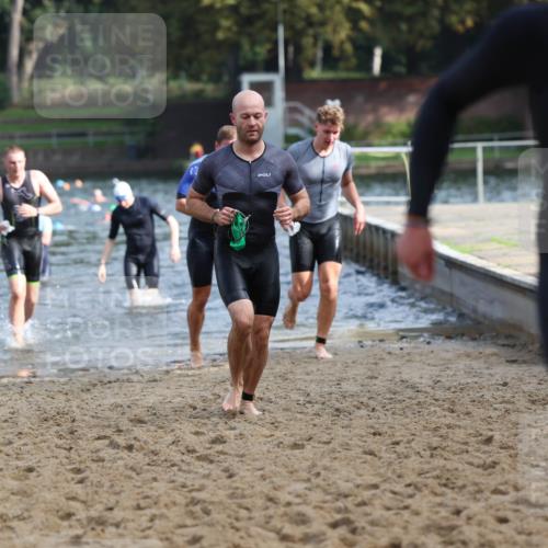 13.09.2026 - Stadtparktriathlon Mo-Foto http://msf.ph/oto/10256896 13.09.2026 10:52:48 Schwimmen 601, 606, 614, 626, 647, 665, 699, 1798 meine-sportfotos.de