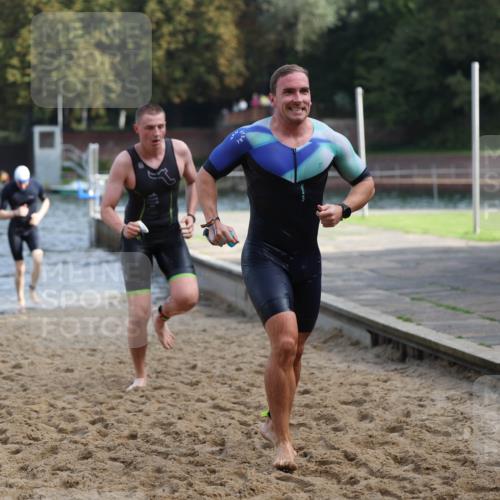 13.09.2026 - Stadtparktriathlon Mo-Foto http://msf.ph/oto/10256918 13.09.2026 10:52:52 Schwimmen 606, 614, 626, 665, 699, 1798 meine-sportfotos.de