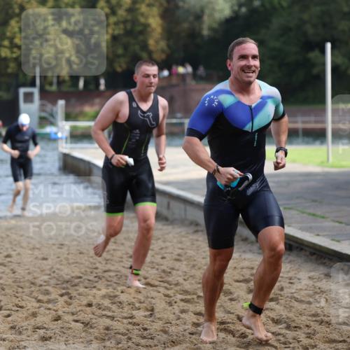 13.09.2026 - Stadtparktriathlon Mo-Foto http://msf.ph/oto/10256920 13.09.2026 10:52:53 Schwimmen 606, 614, 626, 665, 699, 1798 meine-sportfotos.de