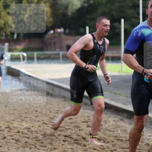 13.09.2026 - Stadtparktriathlon Mo-Foto http://msf.ph/oto/10256923 13.09.2026 10:52:54 Schwimmen 606, 614, 626, 665, 699, 1798 meine-sportfotos.de