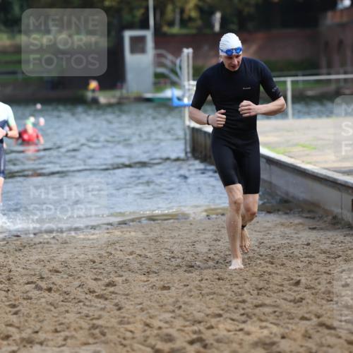 13.09.2026 - Stadtparktriathlon Mo-Foto http://msf.ph/oto/10256931 13.09.2026 10:52:56 Schwimmen 606, 614, 665, 699, 1798 meine-sportfotos.de