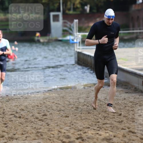 13.09.2026 - Stadtparktriathlon Mo-Foto http://msf.ph/oto/10256933 13.09.2026 10:52:56 Schwimmen 606, 614, 665, 699, 1798 meine-sportfotos.de