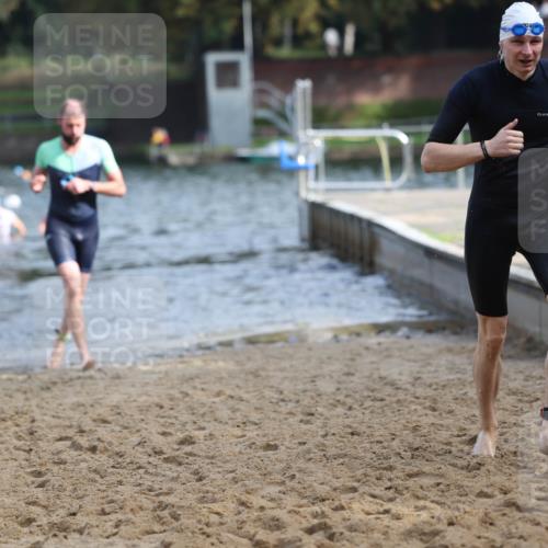 13.09.2026 - Stadtparktriathlon Mo-Foto http://msf.ph/oto/10256936 13.09.2026 10:52:57 Schwimmen 606, 614, 1798 meine-sportfotos.de