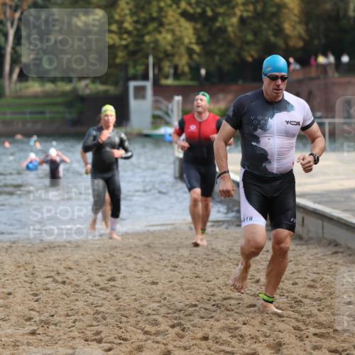 13.09.2026 - Stadtparktriathlon Mo-Foto http://msf.ph/oto/10256974 13.09.2026 10:53:16 Schwimmen 602, 630, 641, 655 meine-sportfotos.de