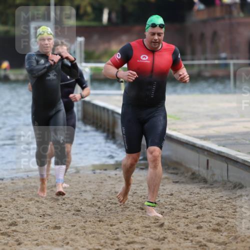 13.09.2026 - Stadtparktriathlon Mo-Foto http://msf.ph/oto/10256978 13.09.2026 10:53:17 Schwimmen 602, 630, 641, 655 meine-sportfotos.de