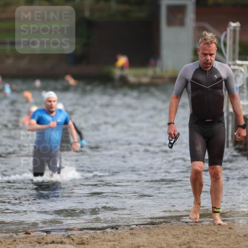 13.09.2026 - Stadtparktriathlon Mo-Foto http://msf.ph/oto/10256999 13.09.2026 10:53:31 Schwimmen 593, 616, 625, 698 meine-sportfotos.de