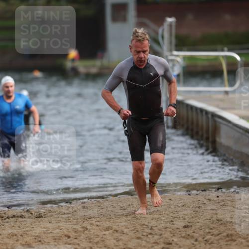 13.09.2026 - Stadtparktriathlon Mo-Foto http://msf.ph/oto/10257004 13.09.2026 10:53:32 Schwimmen 593, 616, 625, 698 meine-sportfotos.de