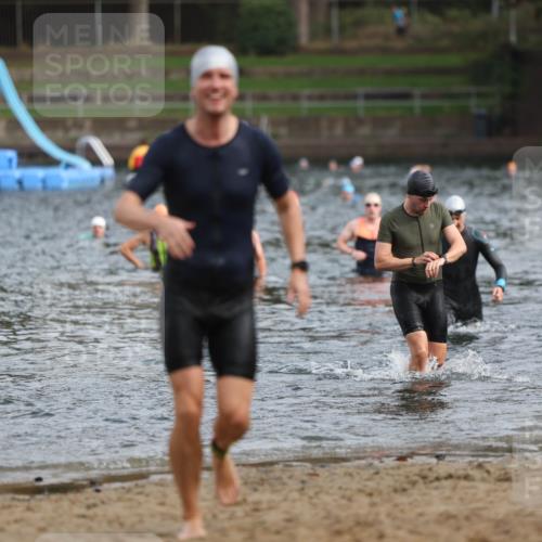 13.09.2026 - Stadtparktriathlon Mo-Foto http://msf.ph/oto/10257016 13.09.2026 10:53:37 Schwimmen 593, 616, 625, 698, 706 meine-sportfotos.de