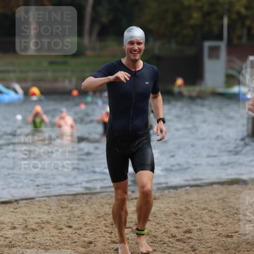 13.09.2026 - Stadtparktriathlon Mo-Foto http://msf.ph/oto/10257023 13.09.2026 10:53:39 Schwimmen 593, 616, 625, 698, 706 meine-sportfotos.de
