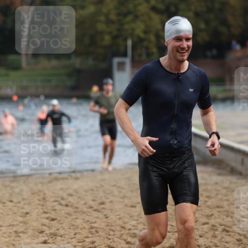 13.09.2026 - Stadtparktriathlon Mo-Foto http://msf.ph/oto/10257030 13.09.2026 10:53:40 Schwimmen 593, 616, 625, 706 meine-sportfotos.de