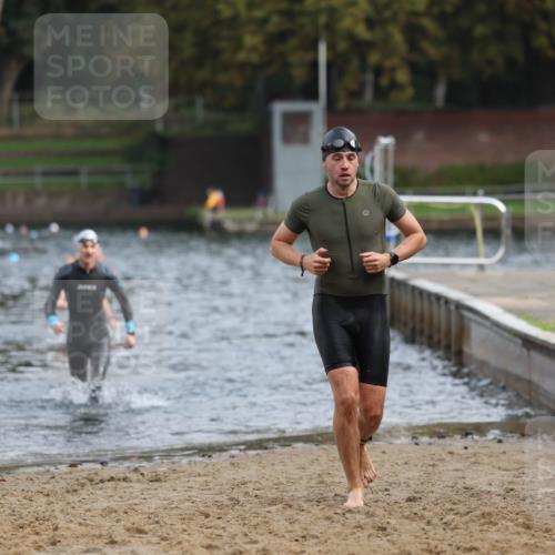 13.09.2026 - Stadtparktriathlon Mo-Foto http://msf.ph/oto/10257033 13.09.2026 10:53:42 Schwimmen 593, 616, 625, 706 meine-sportfotos.de