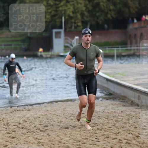 13.09.2026 - Stadtparktriathlon Mo-Foto http://msf.ph/oto/10257038 13.09.2026 10:53:43 Schwimmen 593, 616, 625, 706 meine-sportfotos.de