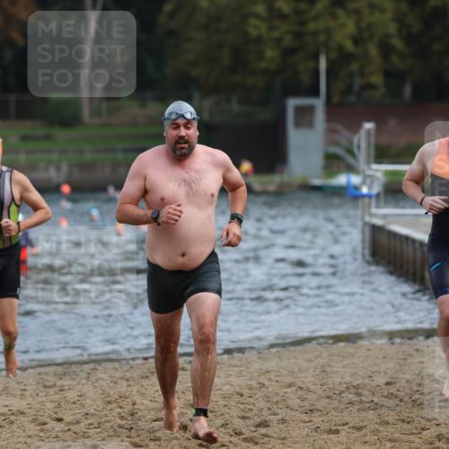13.09.2026 - Stadtparktriathlon Mo-Foto http://msf.ph/oto/10257069 13.09.2026 10:53:56 Schwimmen 591, 594, 700 meine-sportfotos.de