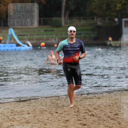 13.09.2026 - Stadtparktriathlon Mo-Foto http://msf.ph/oto/10257102 13.09.2026 10:54:12 Schwimmen 589, 592 meine-sportfotos.de