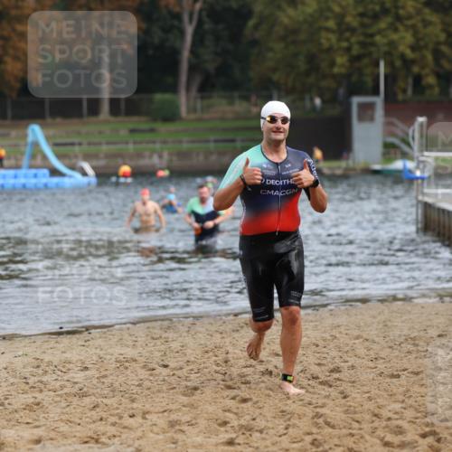 13.09.2026 - Stadtparktriathlon Mo-Foto http://msf.ph/oto/10257106 13.09.2026 10:54:13 Schwimmen 589, 592 meine-sportfotos.de