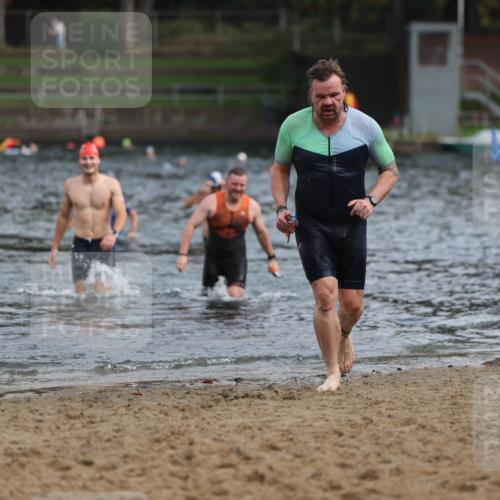 13.09.2026 - Stadtparktriathlon Mo-Foto http://msf.ph/oto/10257127 13.09.2026 10:54:24 Schwimmen 592, 663, 694 meine-sportfotos.de