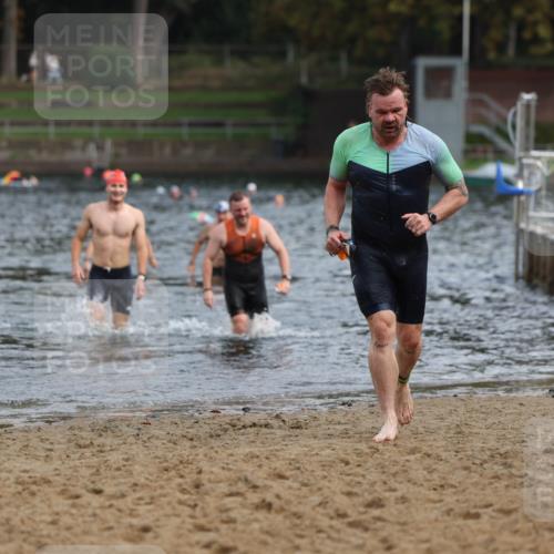 13.09.2026 - Stadtparktriathlon Mo-Foto http://msf.ph/oto/10257130 13.09.2026 10:54:24 Schwimmen 592, 663, 694 meine-sportfotos.de